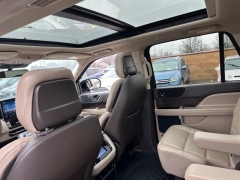 Used 2024  Lincoln Navigator Premiere 4x4 at DriveNow Mayfield near Mayfield Heights&comma; OH