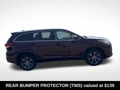 Used 2017  Toyota Highlander V6 AWD &lpar;Natl&rpar; at DriveNow Mayfield near Mayfield Heights&comma; OH