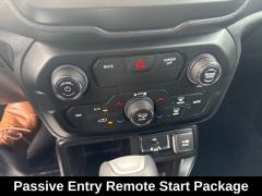 Used 2020  Jeep Renegade Latitude FWD at Drive Now Westlake near Westlake&comma; OH