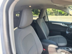 Used 2020  Ford Escape 4d SUV FWD SE at Drive Now Westlake near Westlake&comma; OH
