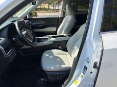 Used 2025  Toyota Grand Highlander Hybrid XLE AWD at DriveNow Mayfield near Mayfield Heights&comma; OH