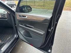 Used 2024  Volkswagen Atlas 2&period;0T SEL Premium R-Line 4MOTION at Drive Now Westlake near Westlake&comma; OH