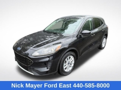 Used 2020  Ford Escape 4d SUV FWD SE at Drive Now Westlake near Westlake&comma; OH