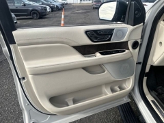 Used 2020  Lincoln Navigator 4d SUV 4WD Reserve at DriveNow Mayfield near Mayfield Heights&comma; OH