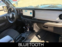 Used 2024  Jeep Wrangler Willys 4 Door 4x4 at Drive Now Westlake near Westlake&comma; OH