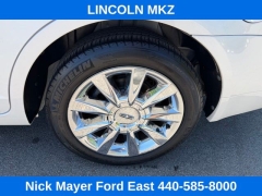 Used 2012  Lincoln MKZ 4d Sedan FWD at Drive Now Westlake near Westlake&comma; OH