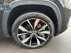 Used 2024  Volkswagen Atlas 2&period;0T SEL Premium R-Line 4MOTION at Drive Now Westlake near Westlake&comma; OH