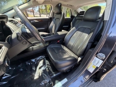 Used 2013  Lincoln MKZ 4dr Sdn FWD at Drive Now Westlake near Westlake&comma; OH