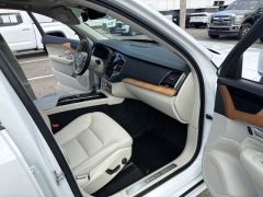 Used 2022  Volvo XC90 T6 AWD Momentum 6P at Drive Now Westlake near Westlake&comma; OH