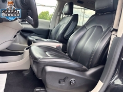Used 2023  Chrysler Pacifica Touring L FWD at Drive Now Westlake near Westlake&comma; OH