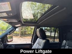 Used 2017  Ford Expedition EL 4d SUV 4WD Platinum at Drive Now Westlake near Westlake&comma; OH