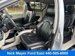Used 2023  Chrysler Pacifica Touring L FWD at Drive Now Westlake near Westlake&comma; OH
