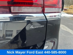 Used 2024  Volkswagen Atlas 2&period;0T SE w&sol;Technology 4MOTION at Drive Now Westlake near Westlake&comma; OH