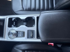 Used 2024  Ford Edge SEL AWD at DriveNow Mayfield near Mayfield Heights&comma; OH