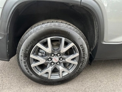 Used 2023  GMC Acadia AWD 4dr SLT at DriveNow Mayfield near Mayfield Heights&comma; OH