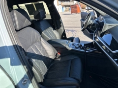 Used 2024  BMW X7 xDrive40i Sports Activity Vehicle at Drive Now Westlake near Westlake&comma; OH