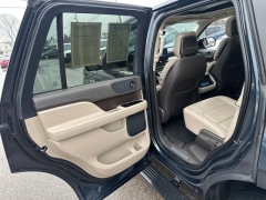 Used 2024  Lincoln Navigator Premiere 4x4 at DriveNow Mayfield near Mayfield Heights&comma; OH