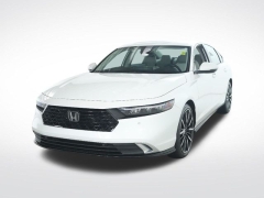 Used 2025  Honda Accord Hybrid Touring Sedan at DriveNow Mayfield near Mayfield Heights&comma; OH