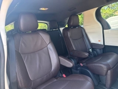 Used 2023  Toyota Sienna Platinum AWD 7-Passenger at Drive Now Westlake near Westlake&comma; OH