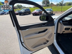 Used 2025  Jeep Grand Cherokee L Limited 4x4 at Drive Now Westlake near Westlake&comma; OH