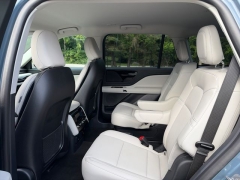 Used 2026  Lincoln Aviator Premiere AWD at DriveNow Mayfield near Mayfield Heights&comma; OH