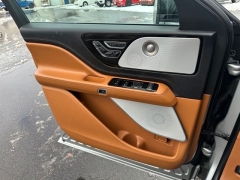 Used 2023  Lincoln Aviator Black Label AWD at Drive Now Westlake near Westlake&comma; OH