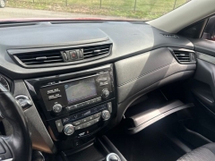 Used 2017  Nissan Rogue AWD SV at Drive Now Westlake near Westlake&comma; OH