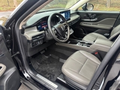 Used 2024  Lincoln Corsair Premiere AWD at DriveNow Mayfield near Mayfield Heights&comma; OH