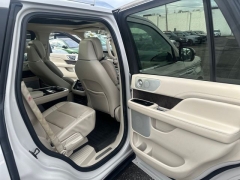 Used 2020  Lincoln Navigator 4d SUV 4WD Reserve at DriveNow Mayfield near Mayfield Heights&comma; OH