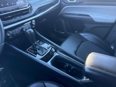 Used 2024  Jeep Compass Latitude 4x4 at Drive Now Westlake near Westlake&comma; OH