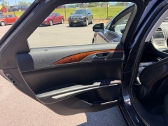 Used 2013  Lincoln MKZ 4dr Sdn FWD at Drive Now Westlake near Westlake&comma; OH