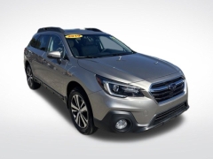 Used 2018  Subaru Outback 4d SUV 3&period;6R Limited at Drive Now Westlake near Westlake&comma; OH