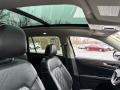 Used 2024  Volkswagen Atlas 2&period;0T SEL Premium R-Line 4MOTION at Drive Now Westlake near Westlake&comma; OH