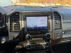 Used 2021  Ford Expedition Limited 4x4 at Drive Now Westlake near Westlake&comma; OH
