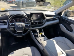 Used 2022  Toyota Highlander LE AWD at DriveNow Mayfield near Mayfield Heights&comma; OH