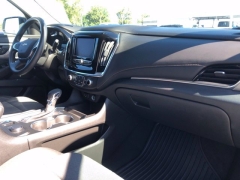 Used 2021  Chevrolet Traverse AWD 4dr LS w&sol;1LS at Drive Now Westlake near Westlake&comma; OH