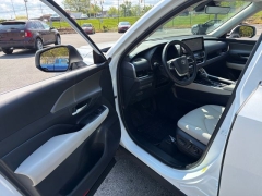 Used 2025  Toyota Grand Highlander Hybrid XLE AWD at DriveNow Mayfield near Mayfield Heights&comma; OH
