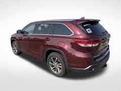 Used 2017  Toyota Highlander V6 AWD &lpar;Natl&rpar; at DriveNow Mayfield near Mayfield Heights&comma; OH