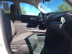 Used 2021  Chevrolet Traverse AWD 4dr LS w&sol;1LS at Drive Now Westlake near Westlake&comma; OH