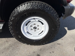 Used 2025  Ford Bronco Heritage Edition 4 Door Advanced 4x4 at DriveNow Mayfield near Mayfield Heights&comma; OH