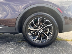 Used 2024  Lincoln Nautilus Premiere AWD at Drive Now Westlake near Westlake&comma; OH
