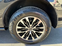 Used 2025  Ford Expedition Platinum 4x4 at Drive Now Westlake near Westlake&comma; OH