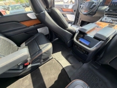 Used 2024  Lincoln Navigator L Black Label 4x4 at Drive Now Westlake near Westlake&comma; OH