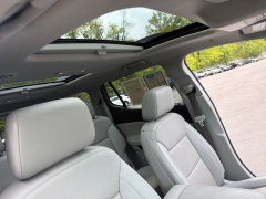 Used 2021  GMC Acadia FWD 4dr SLT at DriveNow Mayfield near Mayfield Heights&comma; OH