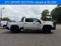 Used 2024  Chevrolet Silverado 3500HD 4WD Crew Cab 159" LT Dsl at Drive Now Westlake near Westlake&comma; OH