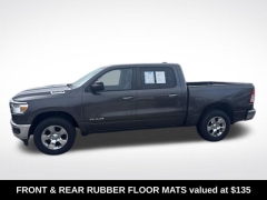 Used 2019  Ram 1500 Big Horn&sol;Lone Star 4x4 Crew Cab 5'7" Box at Drive Now Westlake near Westlake&comma; OH