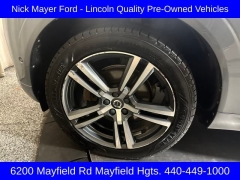 Used 2018 Volvo XC60 4d SUV AWD T5 Momentum at Drive Now Westlake near Westlake, OH