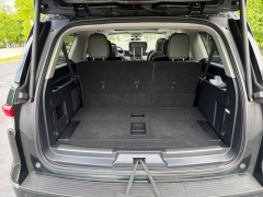 Used 2022  Lincoln Navigator L Black Label 4x4 at DriveNow Mayfield near Mayfield Heights&comma; OH
