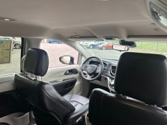 Used 2024  Chrysler Pacifica Touring L FWD at Drive Now Westlake near Westlake&comma; OH