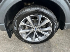 Used 2025  Ford Explorer Platinum 4WD at Drive Now Westlake near Westlake&comma; OH